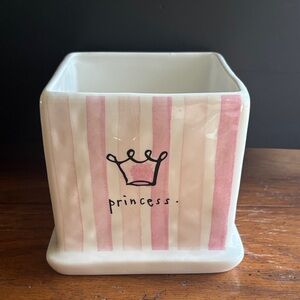 Vintage Rae Dunn Princess Planter